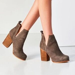 Jeffrey Campbell Booties Oshea Grey Leather Chunky Heel Ankle Boot Shoes Size 10